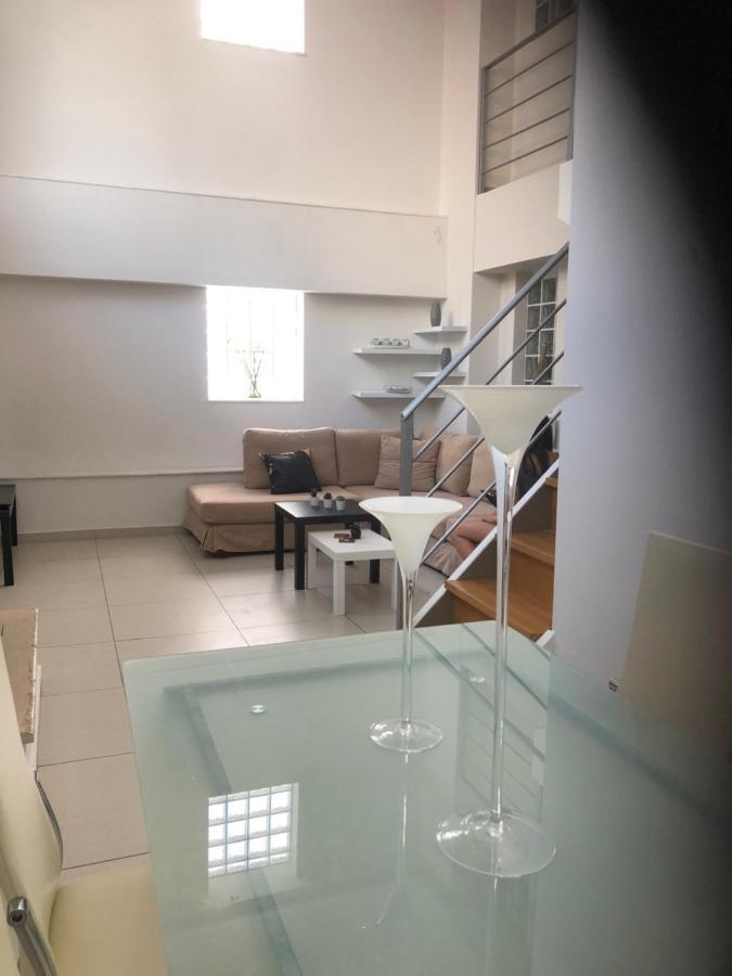 Ferienwohnung Maisonette Lux Modern Next to Metro Kerameikos Athen Exterior foto